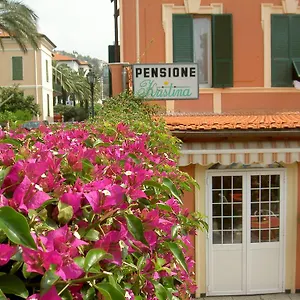 albergo-kristina.hotelitalianriviera.com/